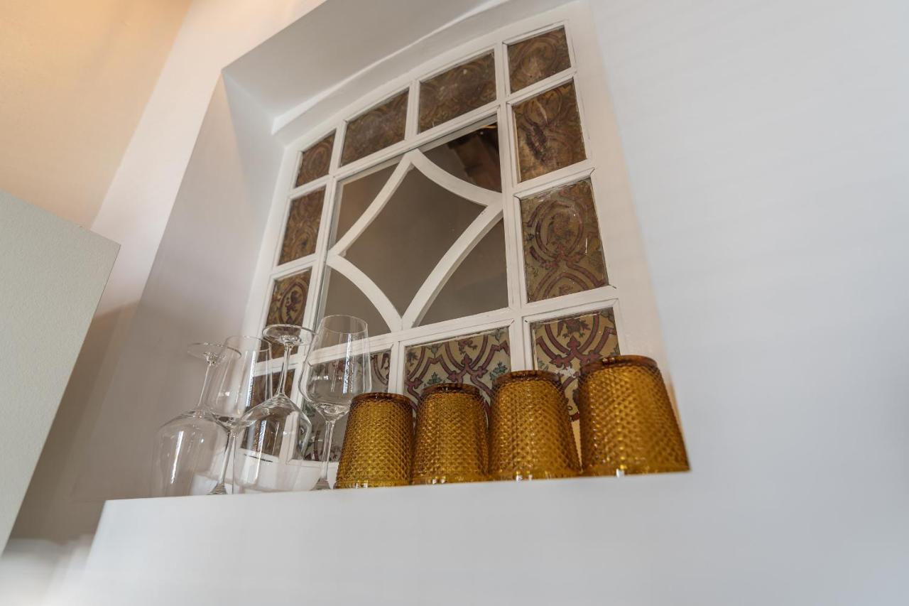 Trajano Premium Estudios By H Ayamonte Buitenkant foto