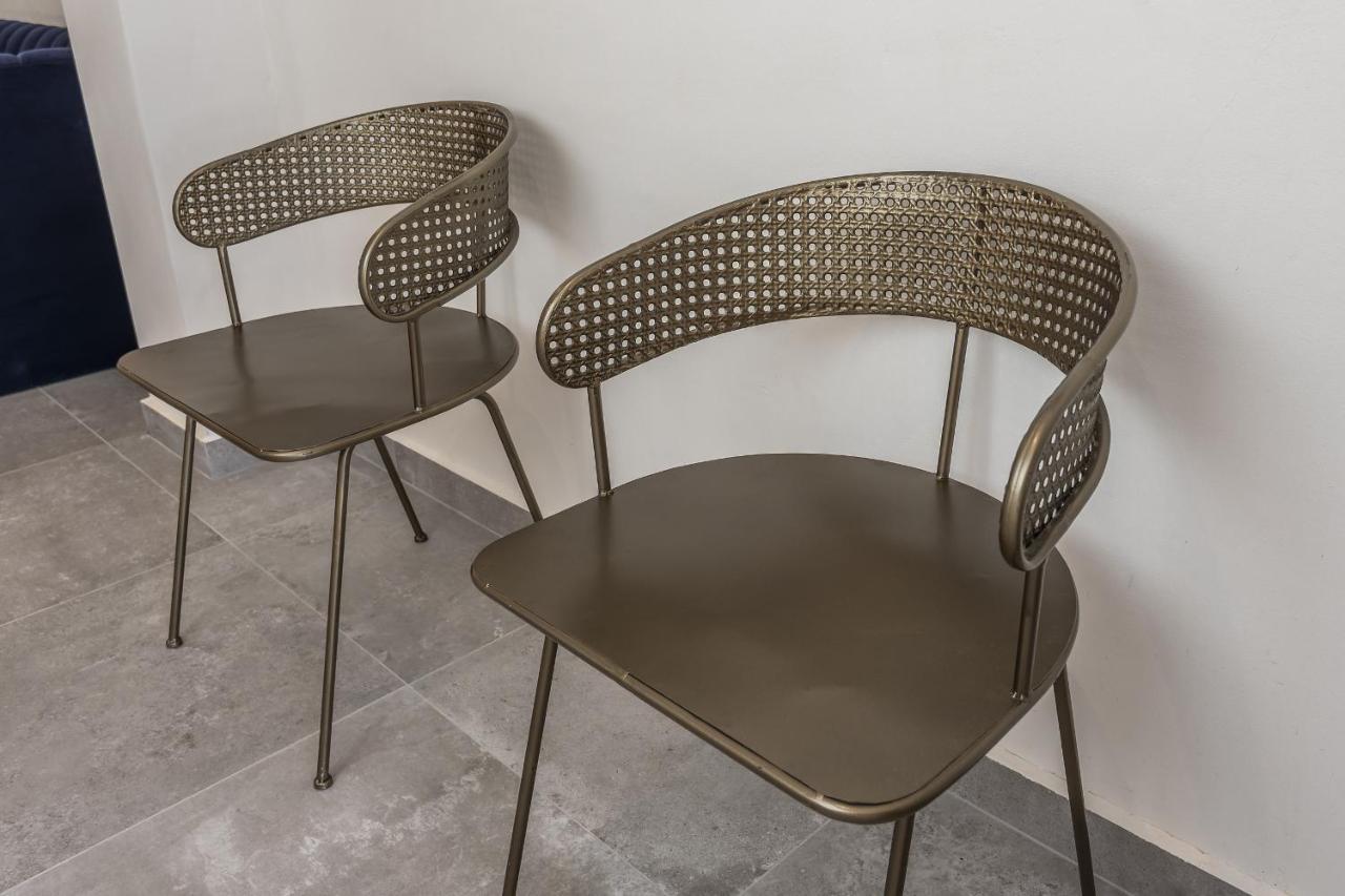 Trajano Premium Estudios By H Ayamonte Buitenkant foto