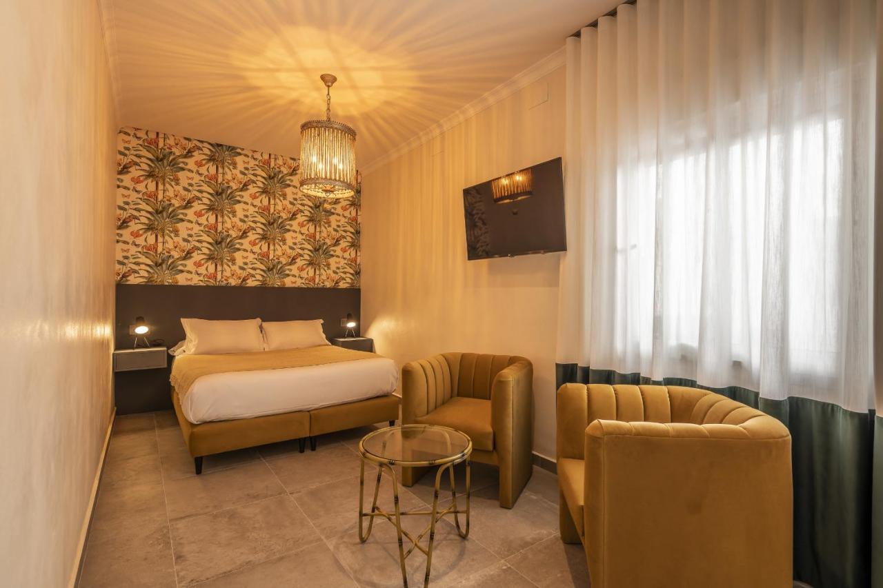 Trajano Premium Estudios By H Ayamonte Buitenkant foto