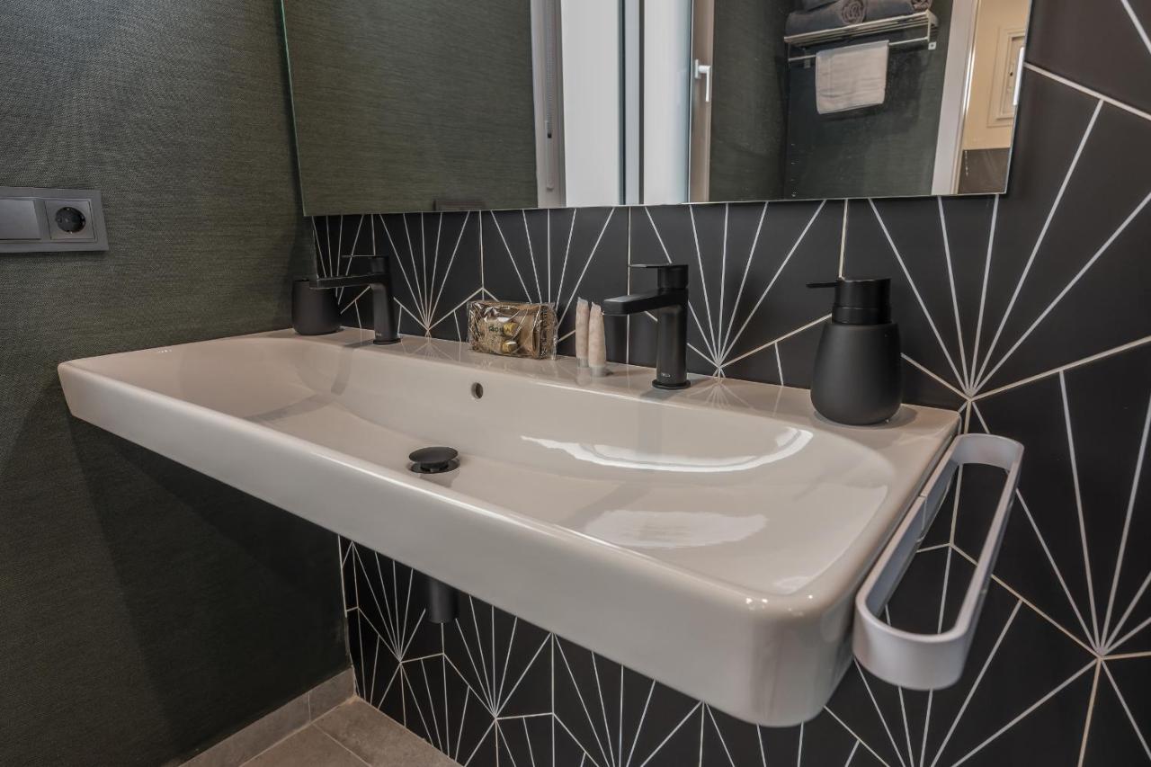 Trajano Premium Estudios By H Ayamonte Buitenkant foto