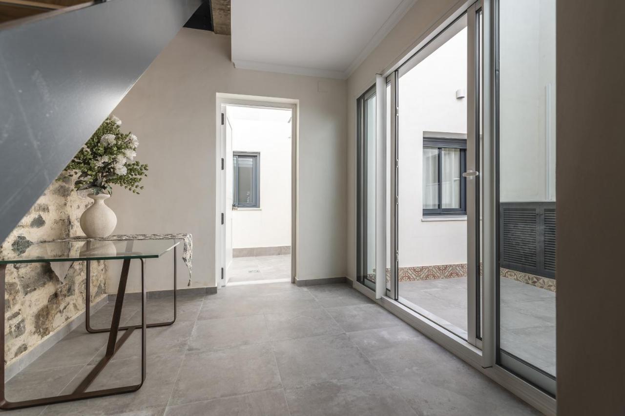 Trajano Premium Estudios By H Ayamonte Buitenkant foto