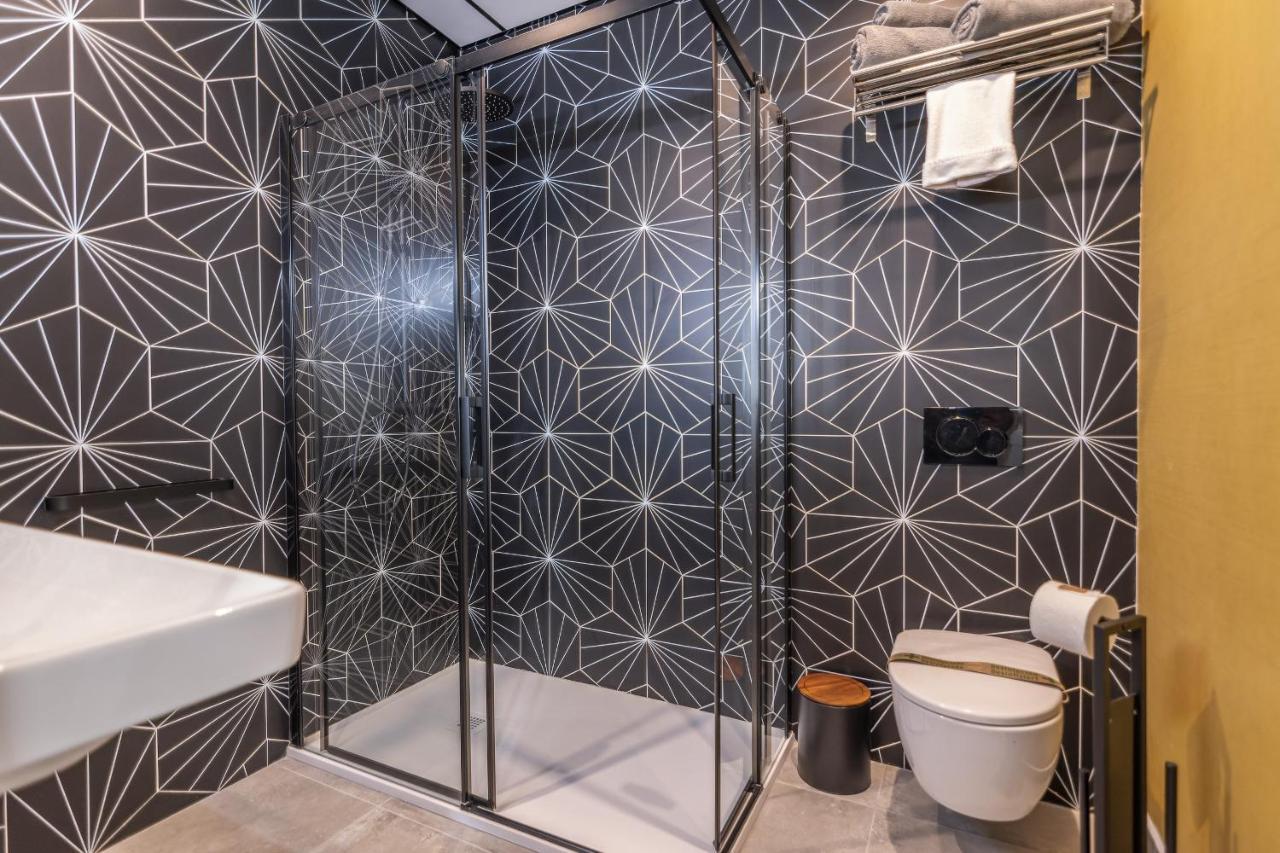 Trajano Premium Estudios By H Ayamonte Buitenkant foto